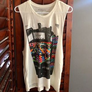 OBEY Muscle cut-off Graphic T